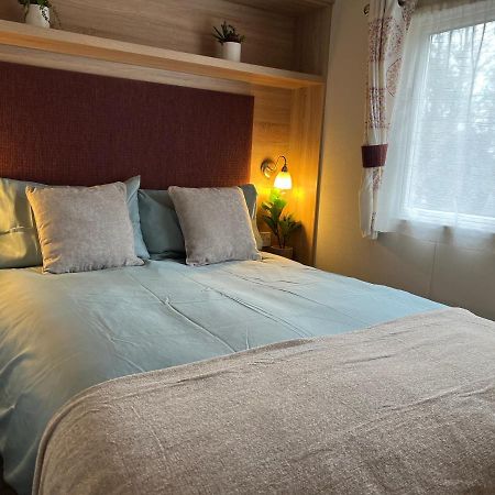 Forest Beach Bashley Park Sway Εξωτερικό φωτογραφία