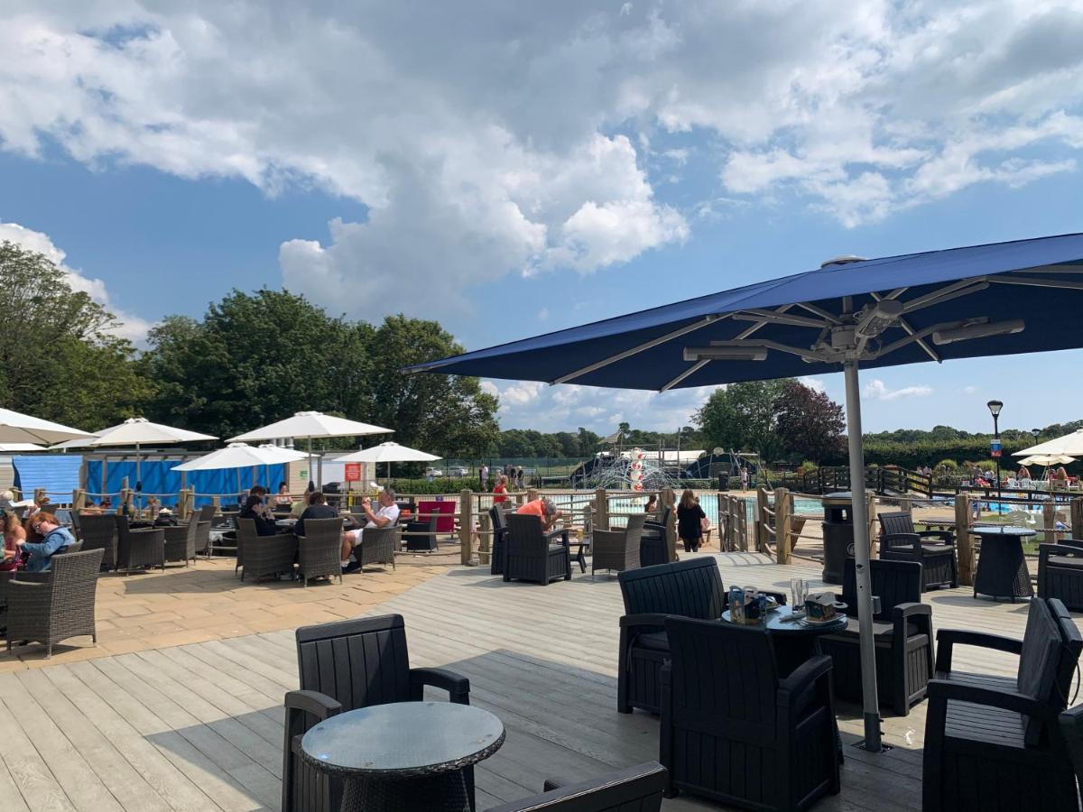 Forest Beach Bashley Park Sway Εξωτερικό φωτογραφία