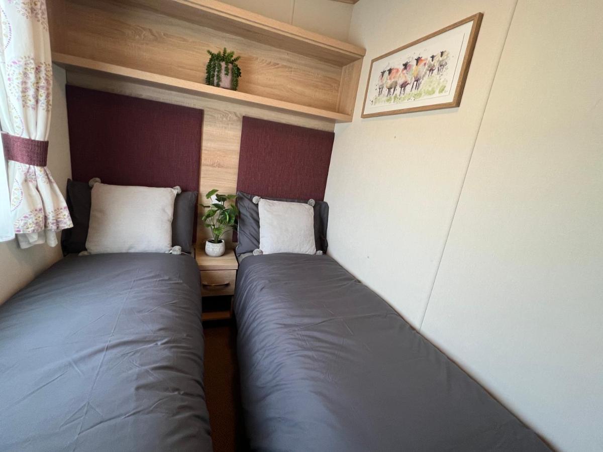 Forest Beach Bashley Park Sway Εξωτερικό φωτογραφία