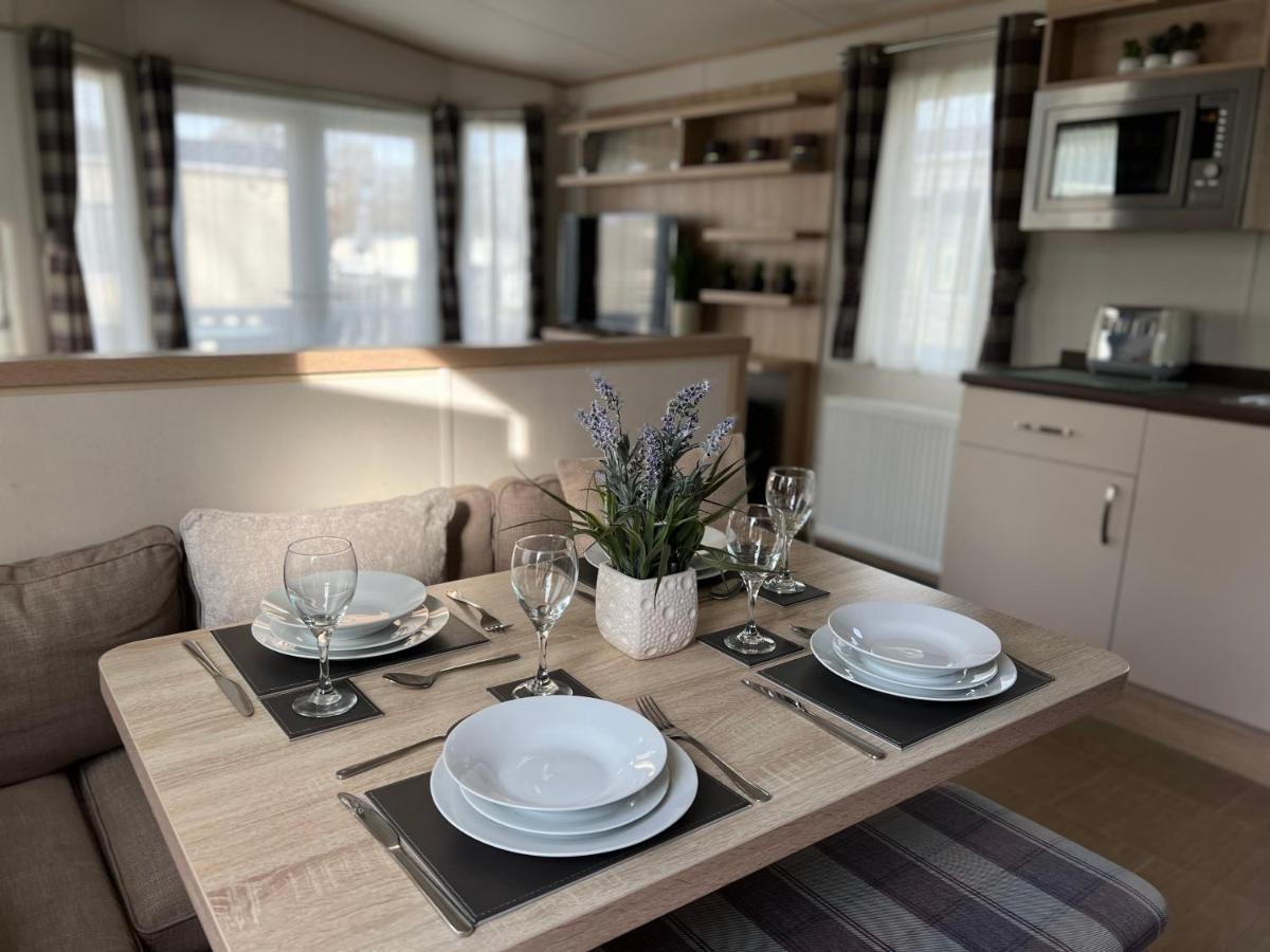 Forest Beach Bashley Park Sway Εξωτερικό φωτογραφία