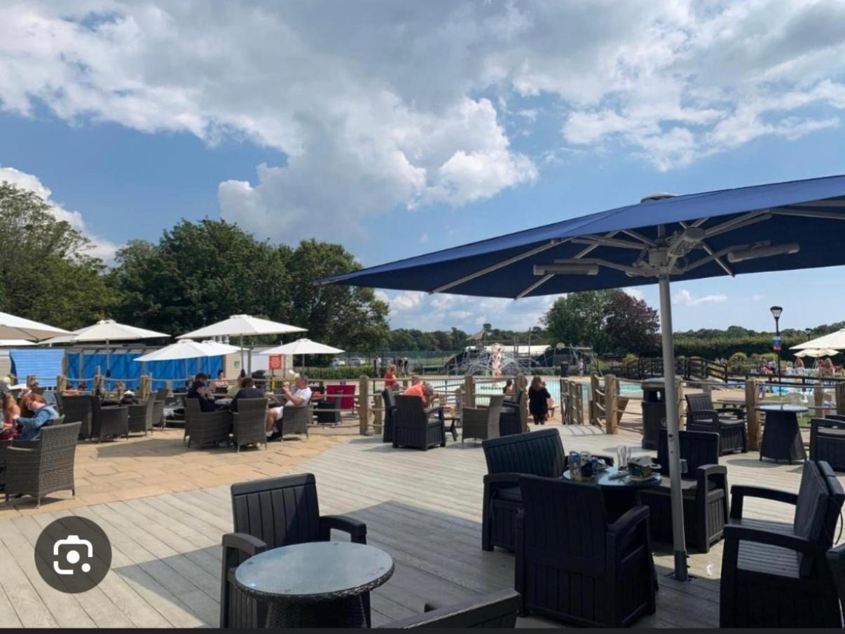 Forest Beach Bashley Park Sway Εξωτερικό φωτογραφία